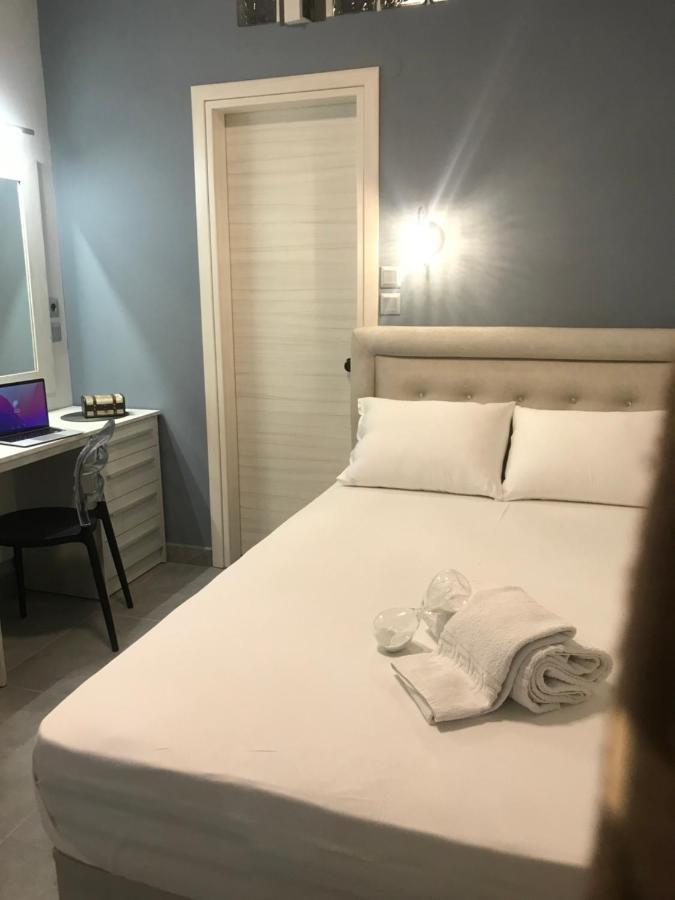 Avra Comfort Rooms - Family Nea Poteidaia Exterior photo