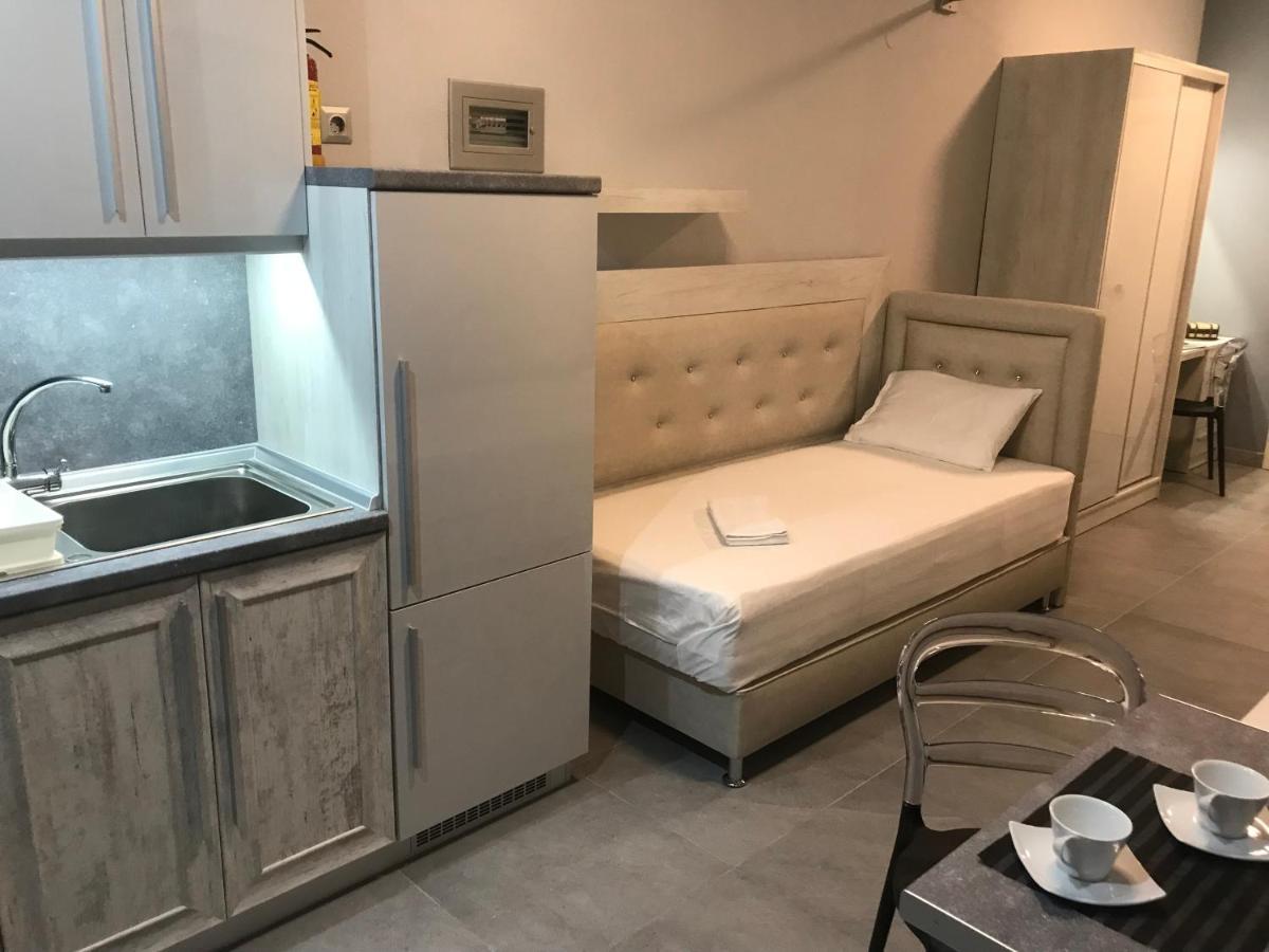 Avra Comfort Rooms - Family Nea Poteidaia Exterior photo