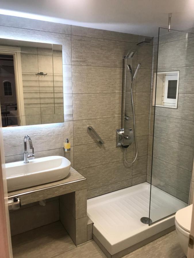 Avra Comfort Rooms - Family Nea Poteidaia Exterior photo