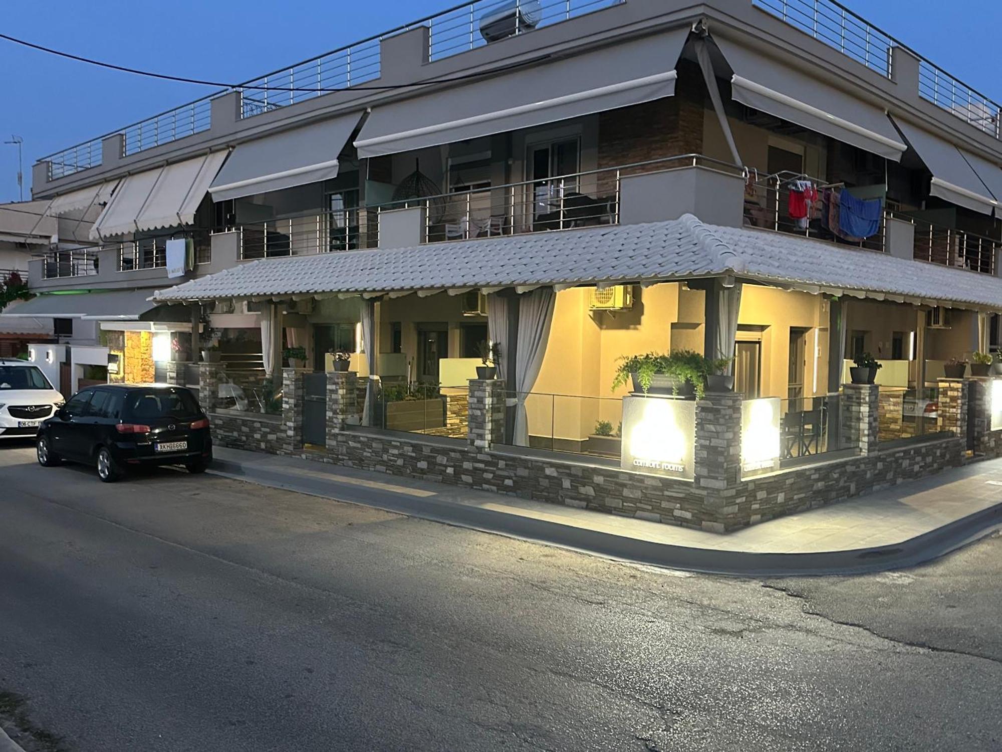 Avra Comfort Rooms - Family Nea Poteidaia Exterior photo