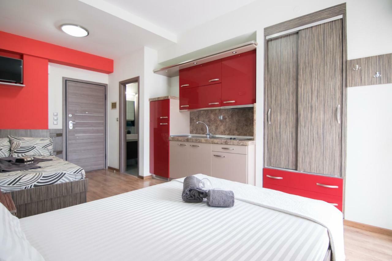 Avra Comfort Rooms - Family Nea Poteidaia Exterior photo